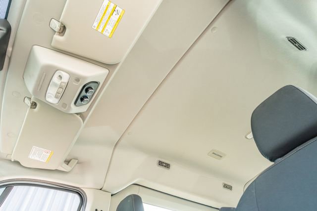 Used 2020 Ford Transit 350 XL image 21