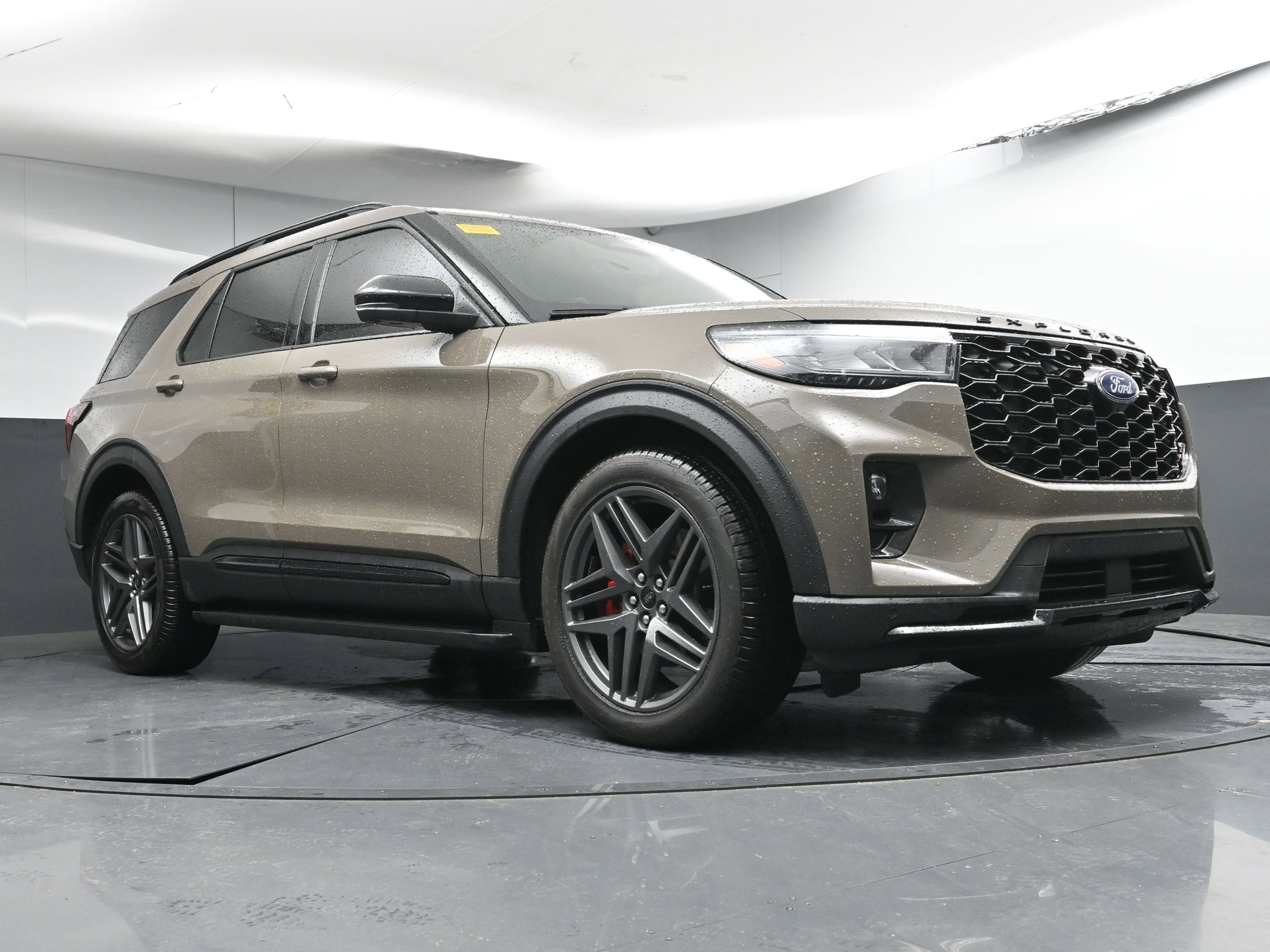 Used 2026 Ford Explorer ST w/ Sun And Sound Package image 25