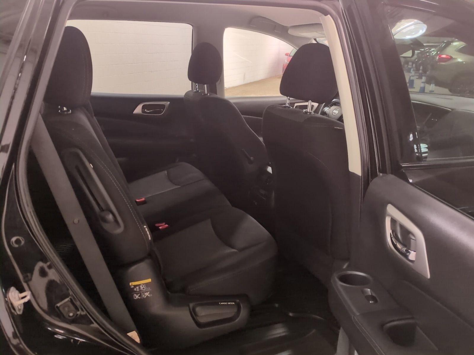 Used 2020 Nissan Pathfinder S FWD image 11