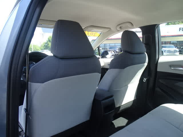 Used 2021 Toyota Corolla LE FWD image 22