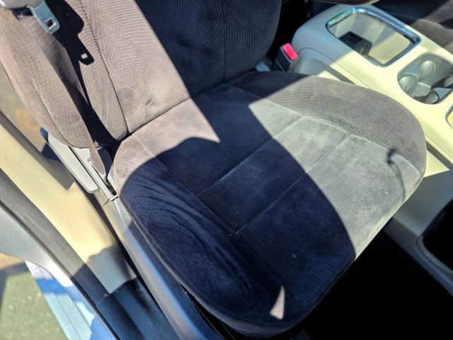 Used 2013 Dodge Grand Caravan SXT FWD image 38