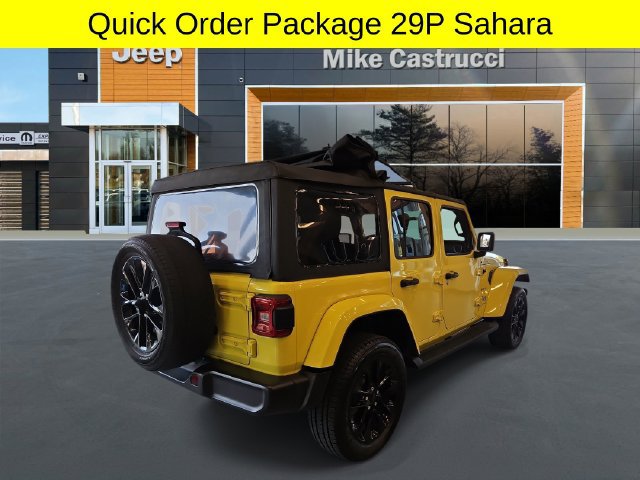 Used 2023 Jeep Wrangler Unlimited Sahara w/ Cold Weather Group AWD/4WD image 6