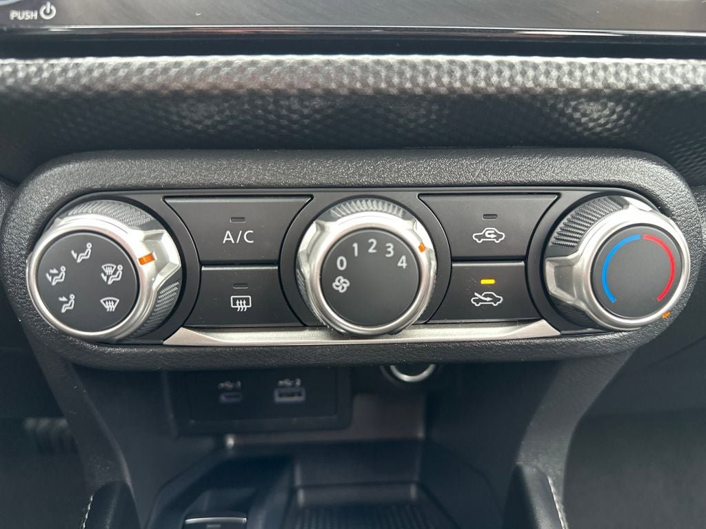 Used 2024 Nissan Kicks SV FWD image 15