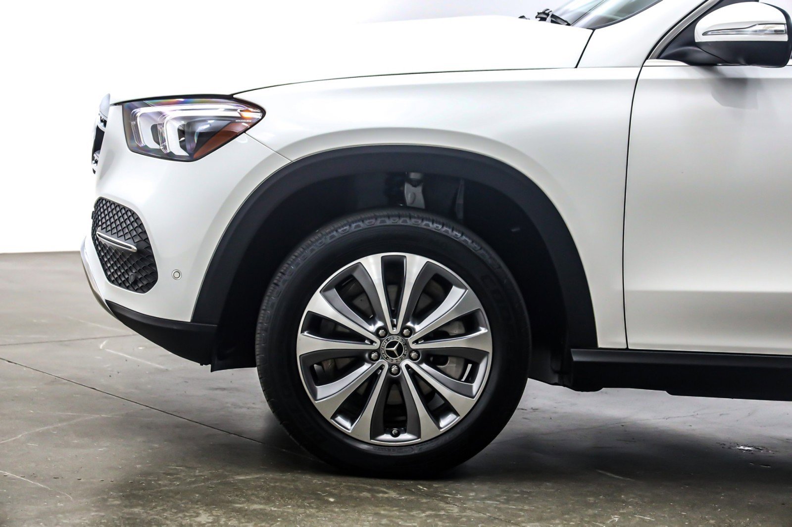 Used 2023 Mercedes-Benz GLE 350 4MATIC image 11