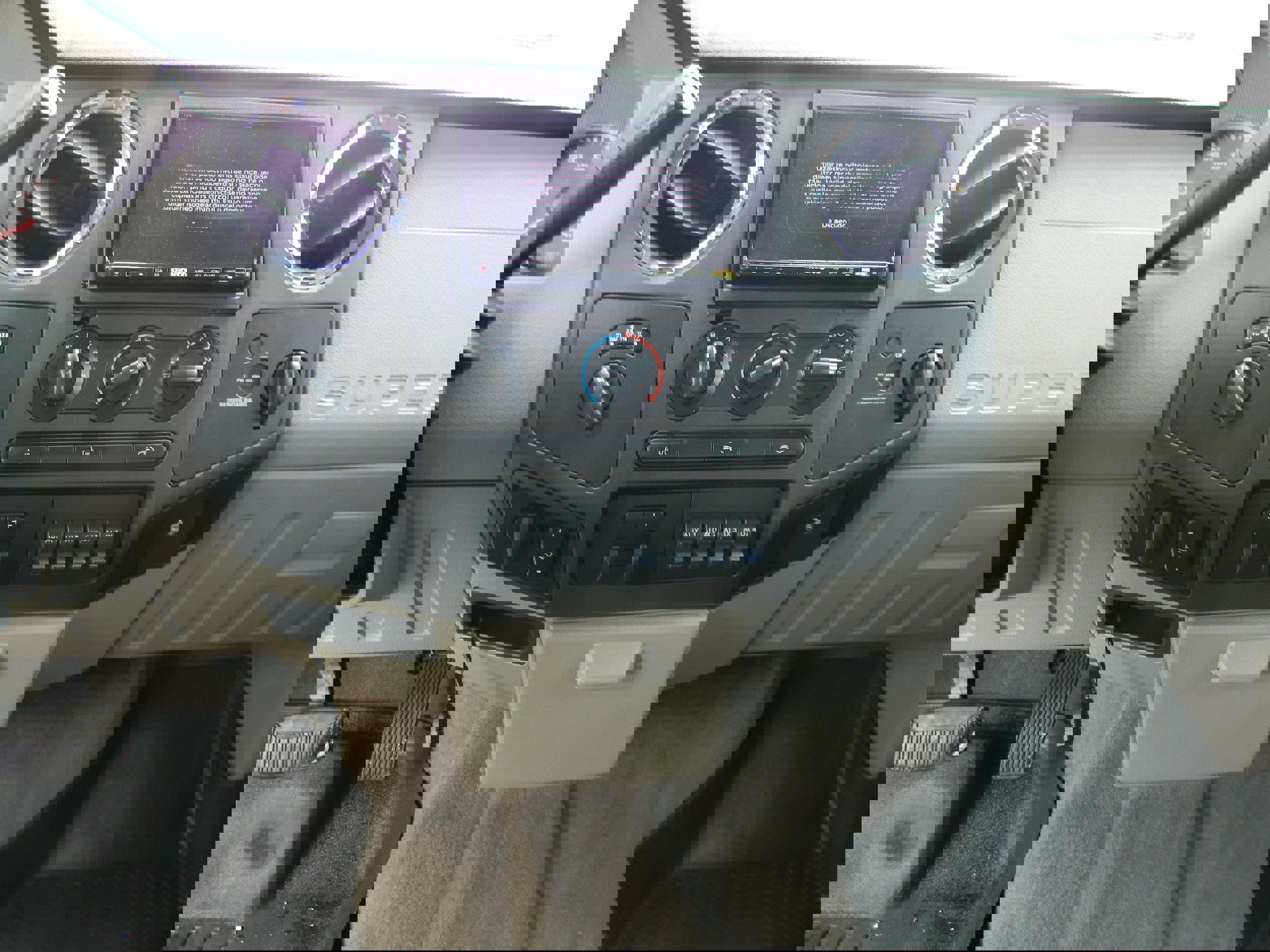 Used 2010 Ford F250 XLT image 8