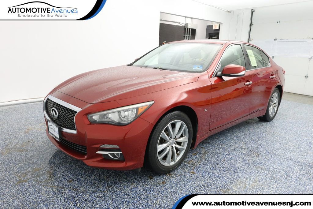 Used 2015 INFINITI Q50 Premium w/ Navigation Package