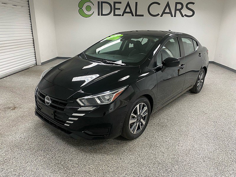 Used 2023 Nissan Versa SV image 1