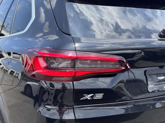 Used 2022 BMW X5 xDrive40i AWD/4WD image 10