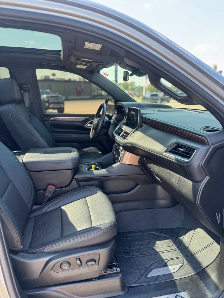 Used 2023 Chevrolet Tahoe High Country image 12