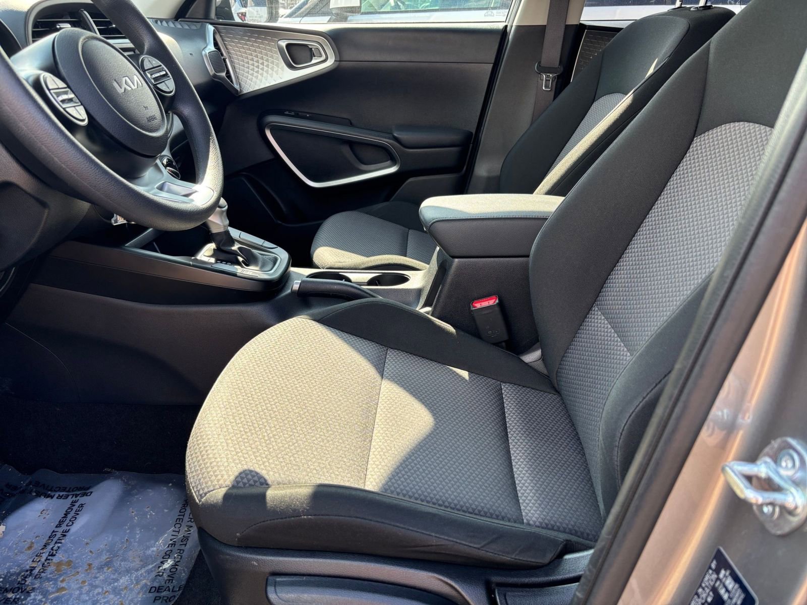 Used 2025 Kia Soul LX w/ LX Technology Package image 24