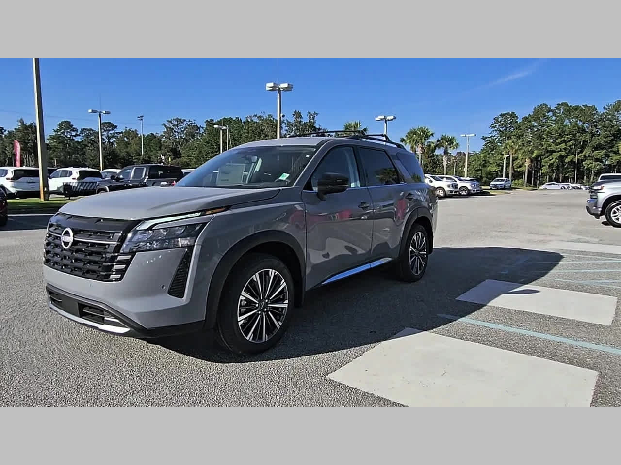 New 2026 Nissan Pathfinder Platinum FWD image 21