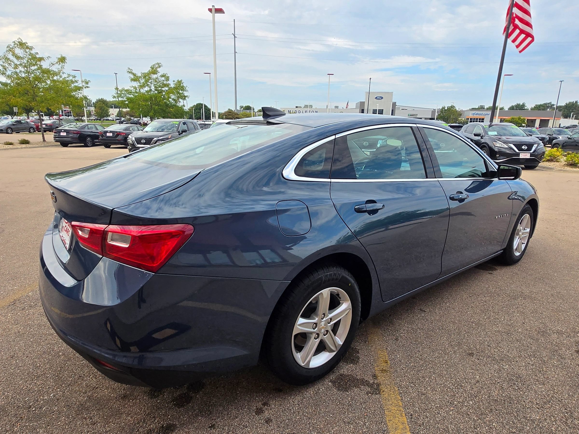 Used 2024 Chevrolet Malibu LS FWD image 4