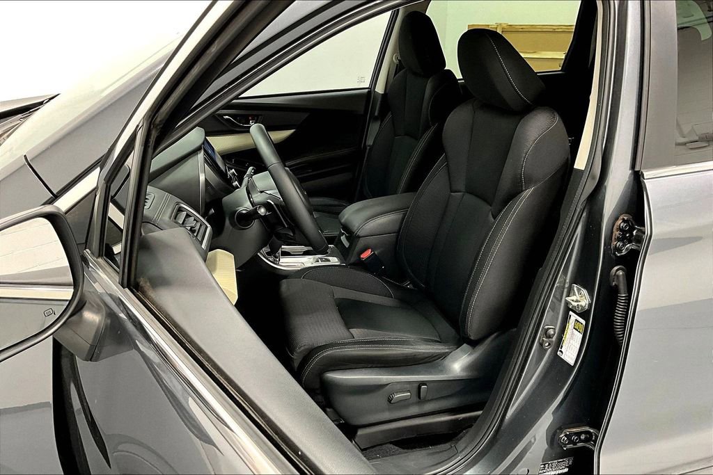 Used 2020 Subaru Ascent Premium w/ Convenience Package image 32