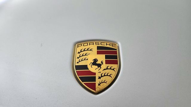 Used 2018 Porsche Panamera 4S image 16