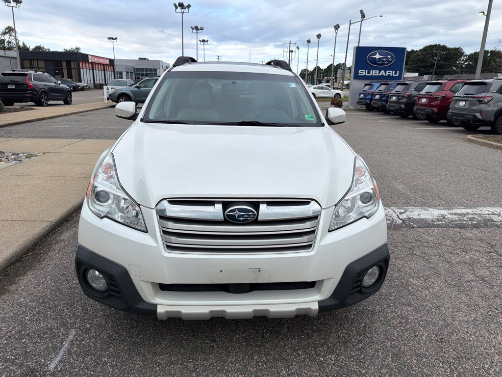 Used 2013 Subaru Outback 2.5i Limited AWD/4WD image 4