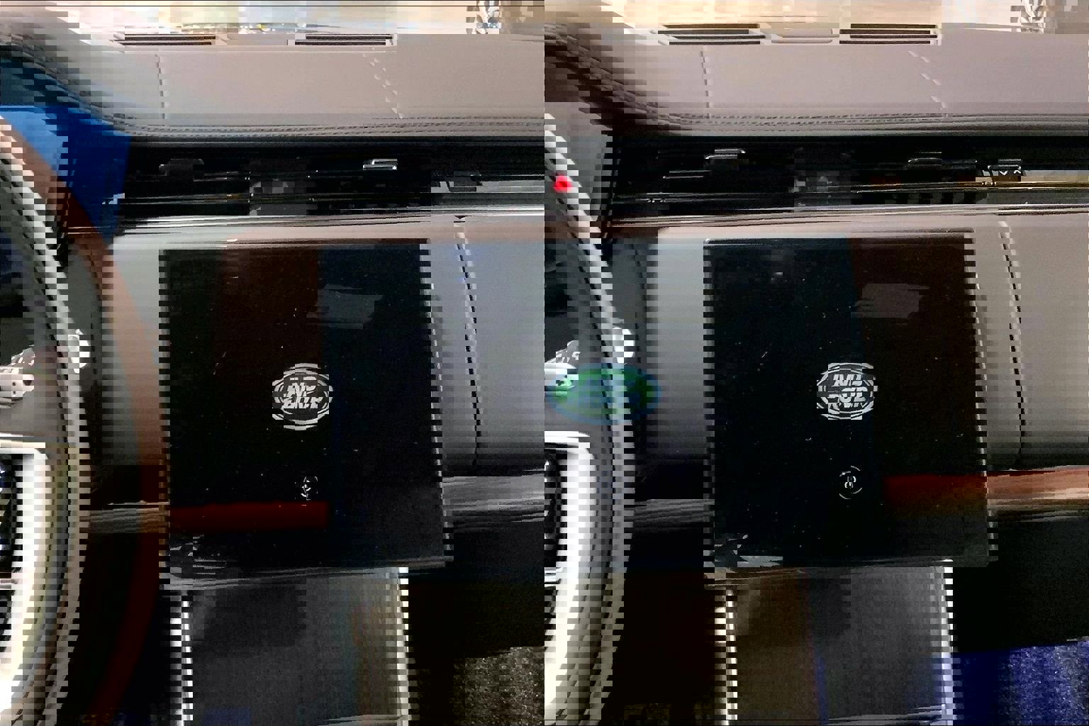 New 2026 Land Rover Range Rover SE image 6