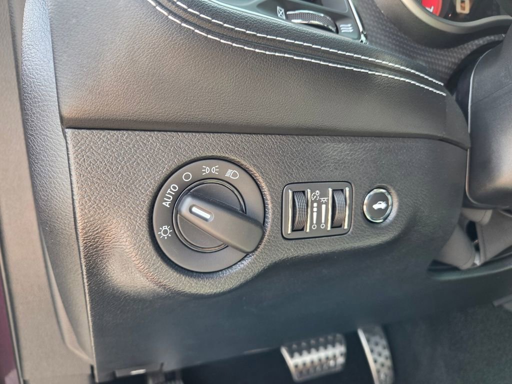 Used 2022 Dodge Challenger SRT Hellcat image 24