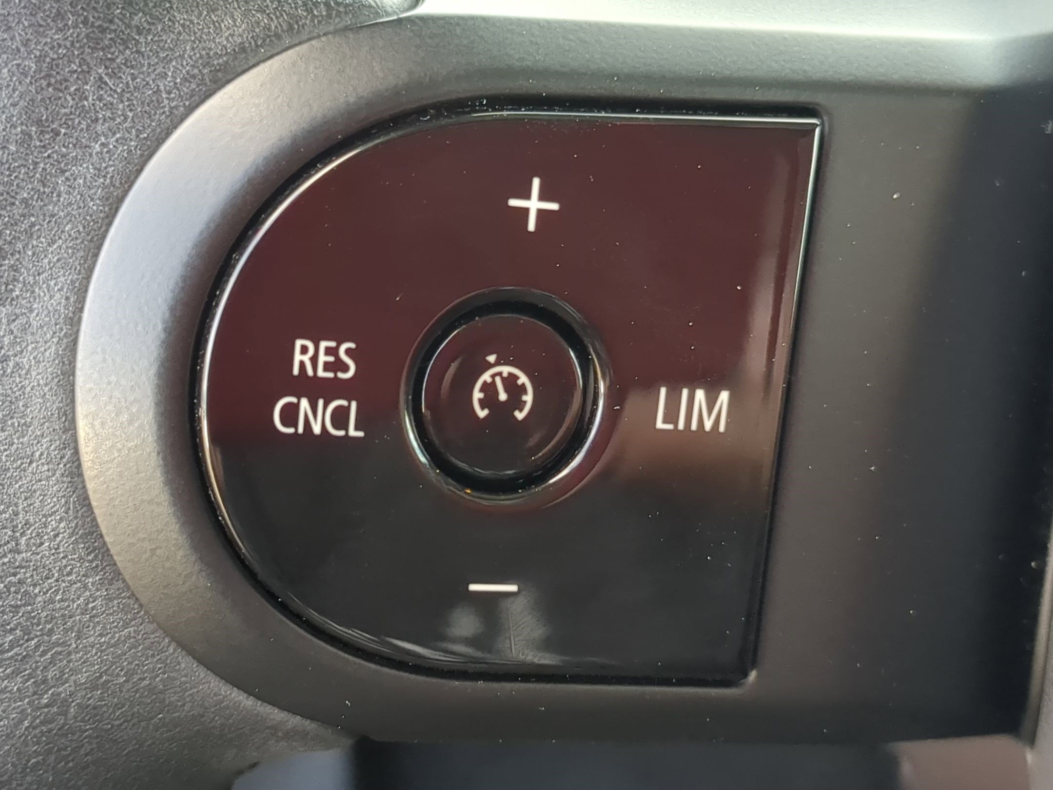 Used 2024 MINI Cooper 4-Door Hardtop image 19