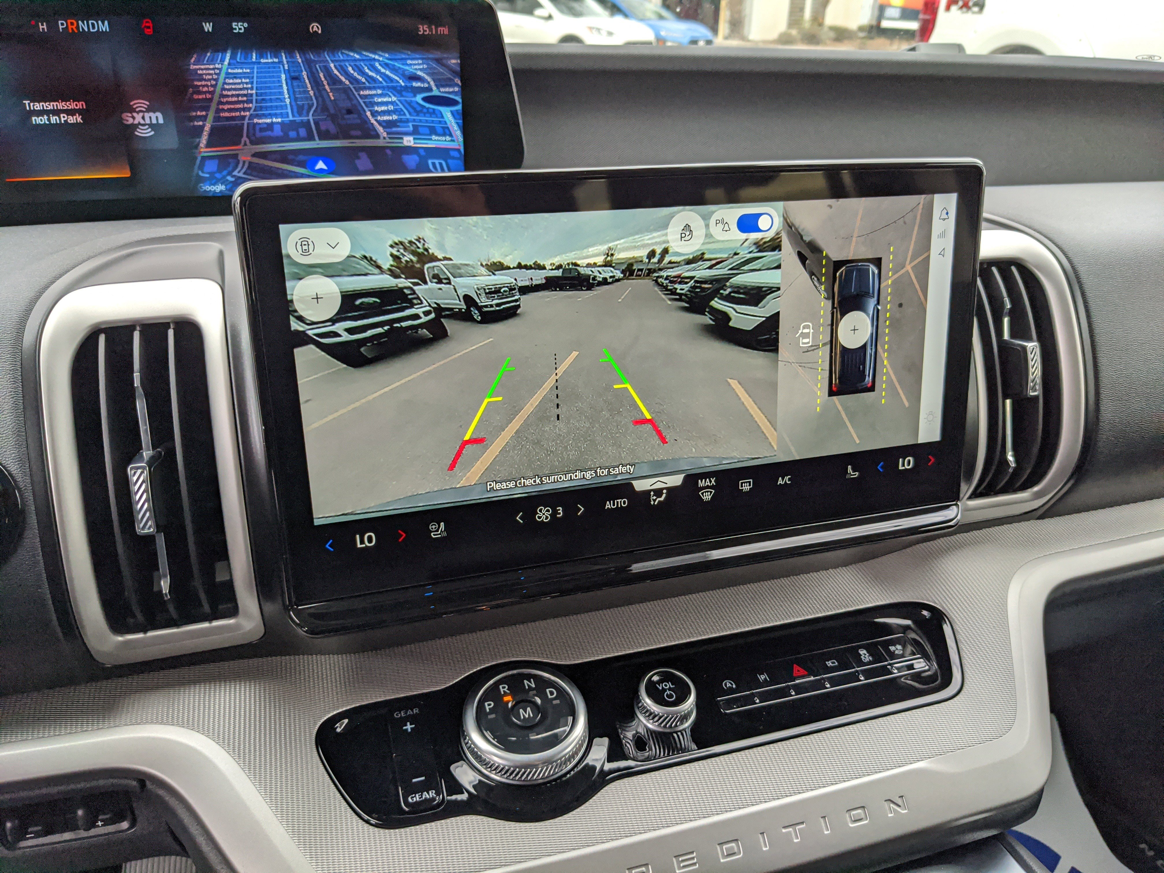 New 2025 Ford Expedition Active image 23