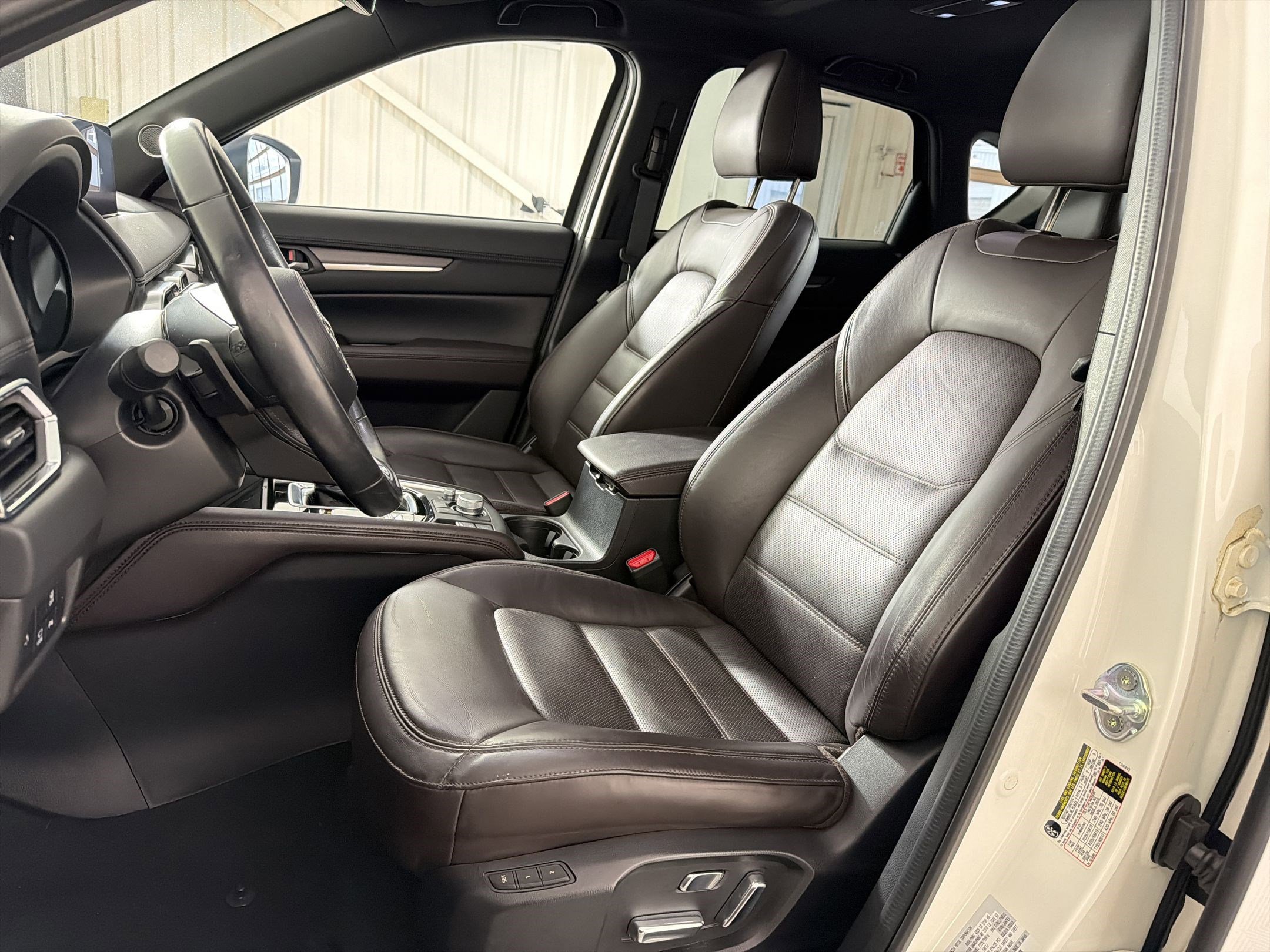 Used 2023 MAZDA CX-5 Signature image 5