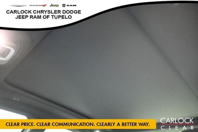 Used 2024 RAM 1500 Laramie AWD/4WD image 32