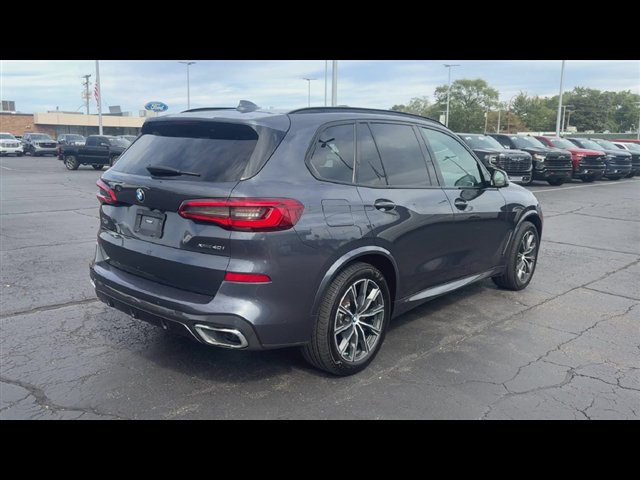 Used 2019 BMW X5 xDrive40i w/ M Sport Package AWD/4WD image 8