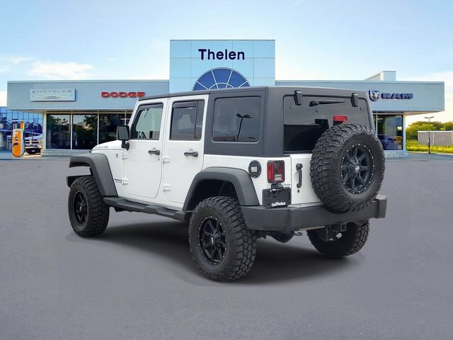 Used 2017 Jeep Wrangler Unlimited Rubicon w/ Cold Weather Group AWD/4WD image 3