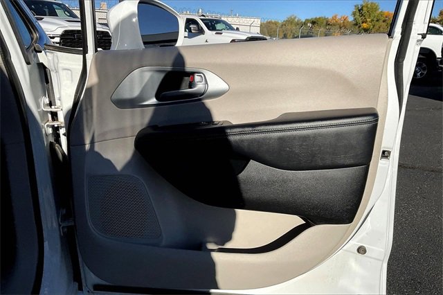 Used 2017 Chrysler Pacifica Touring Plus image 19