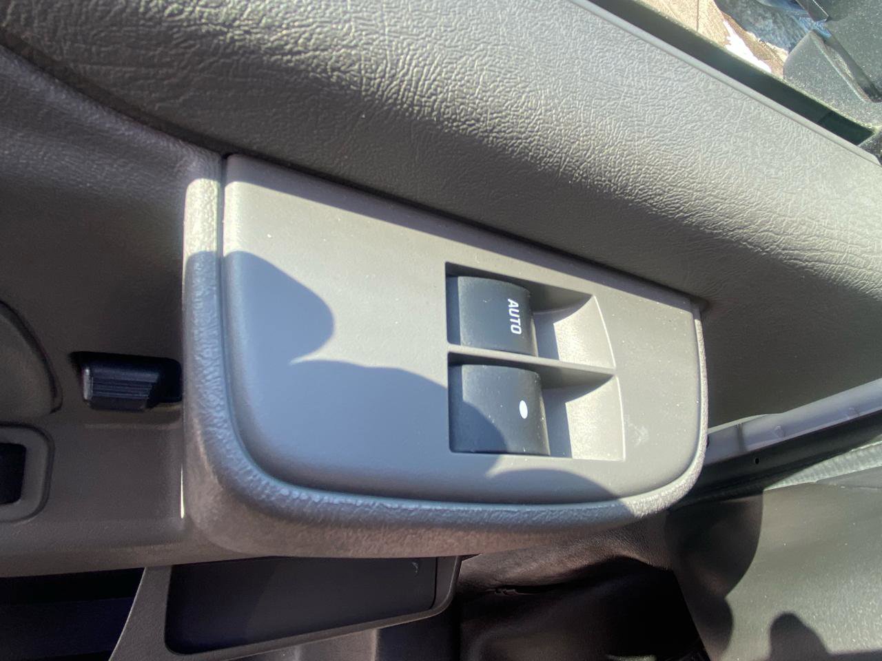 Used 2021 GMC Savana 3500 w/ Power Convenience Package RWD image 27