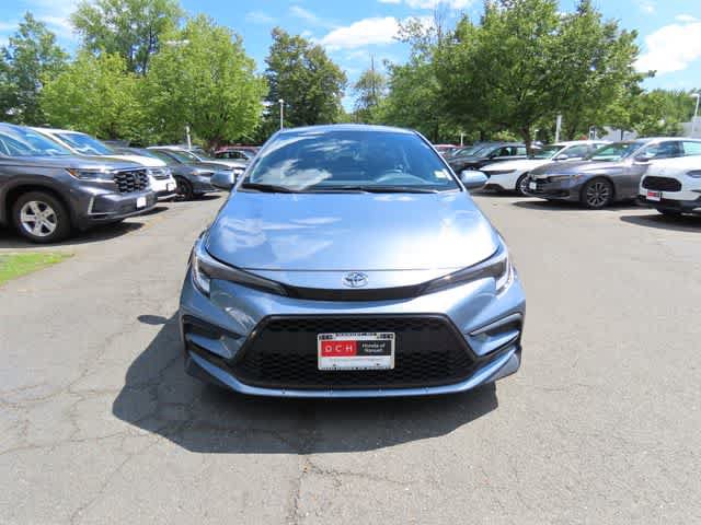 Used 2025 Toyota Corolla SE w/ Convenience Package FWD image 6