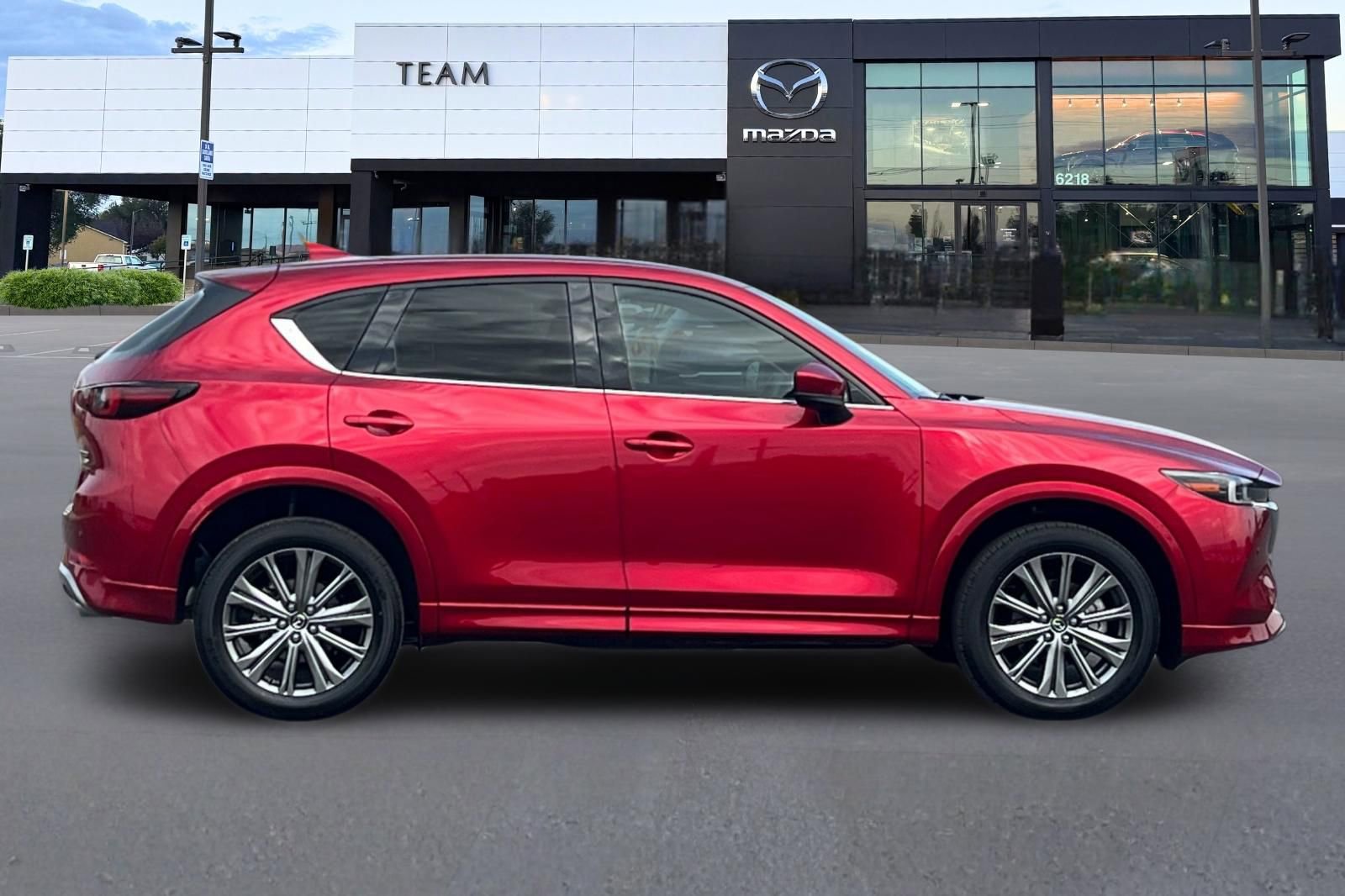 Certified 2025 MAZDA CX-5 Signature image 3