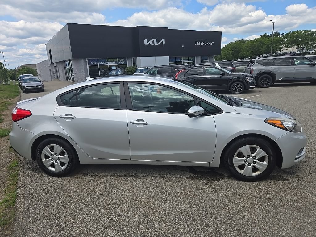 Used 2016 Kia Forte LX w/ LX Popular Package FWD image 2