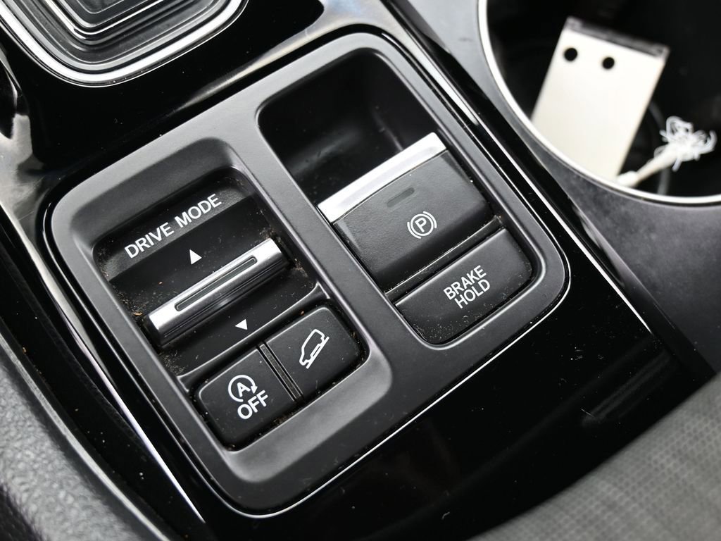 Used 2023 Honda Pilot Sport image 29