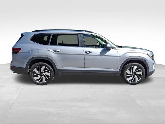 Used 2025 Volkswagen Atlas SE AWD/4WD image 9