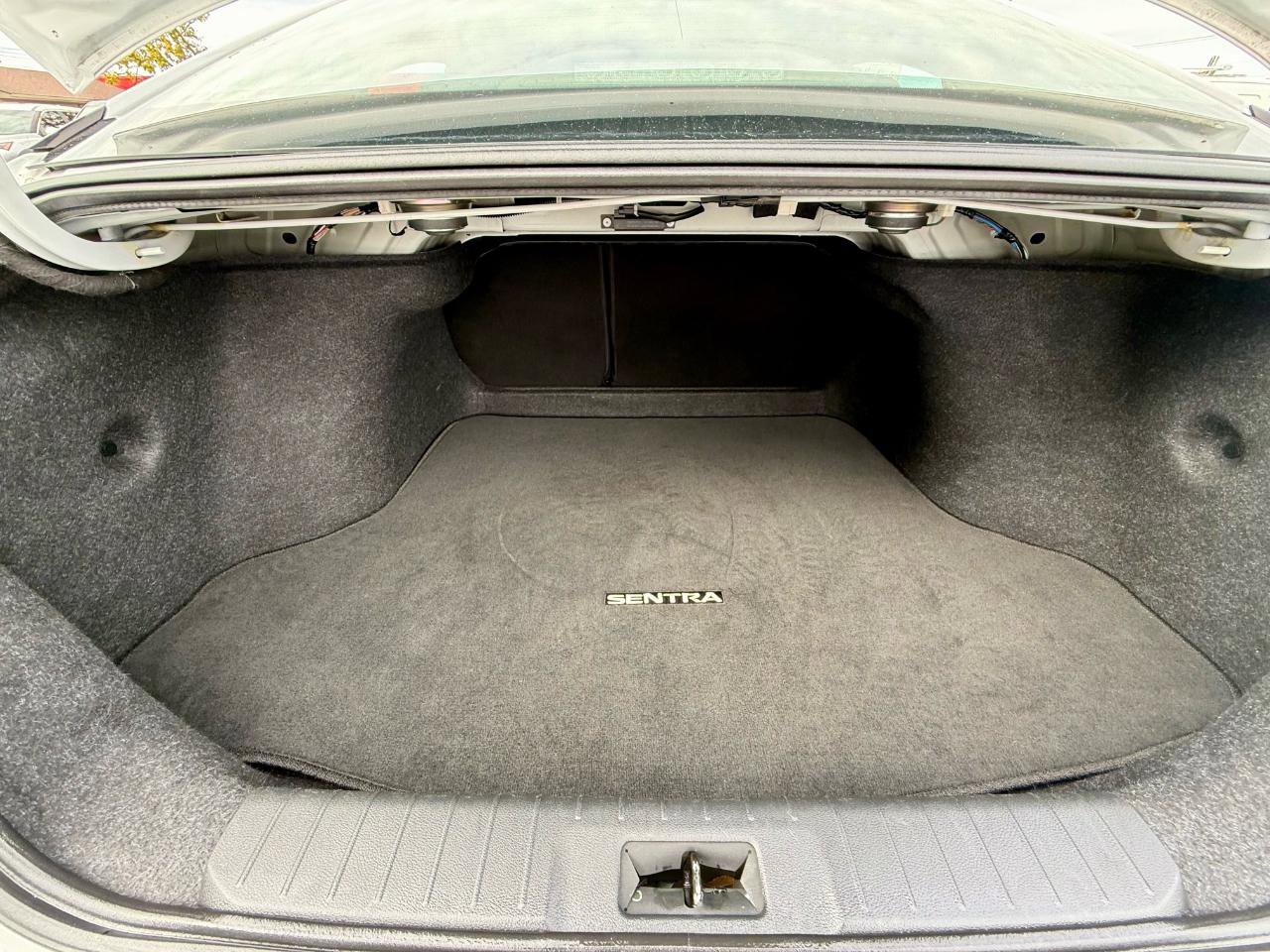 Used 2021 Nissan Sentra SV image 37