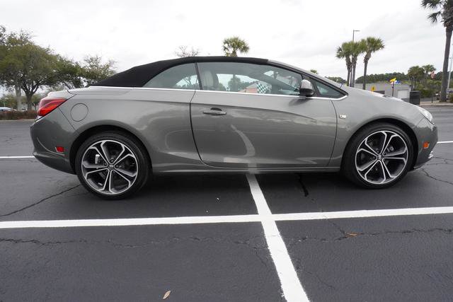 Used 2017 Buick Cascada Premium image 2