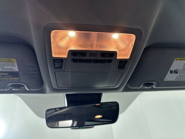 Used 2018 Toyota Highlander XLE image 24