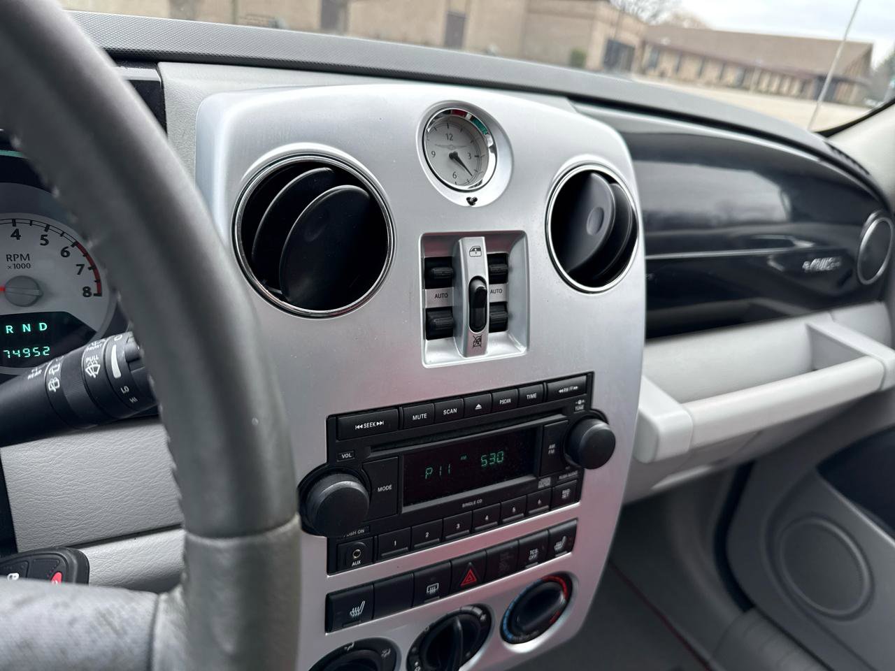 Used 2010 Chrysler PT Cruiser w/ PT Cruiser Couture Edition FWD image 12