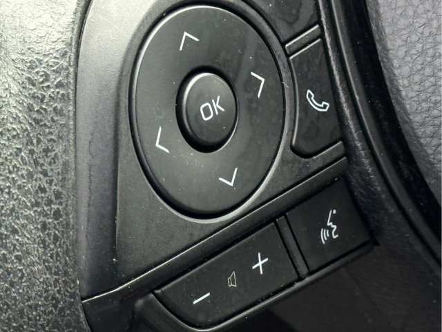 Used 2022 Toyota RAV4 LE FWD image 15