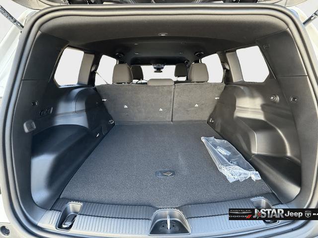 New 2026 Jeep Cherokee Laredo AWD/4WD image 32