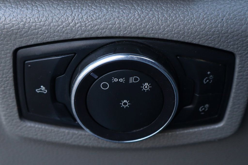 Used 2019 Ford F550 2WD Regular Cab Super Duty image 21