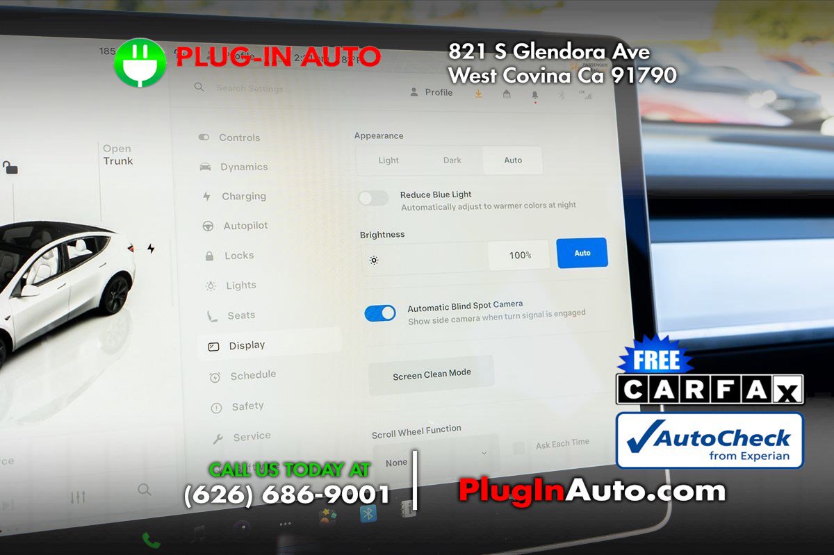 Used 2025 Tesla Model Y Long Range image 30