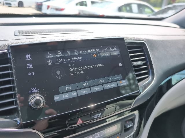 Used 2019 Honda Pilot Touring image 14