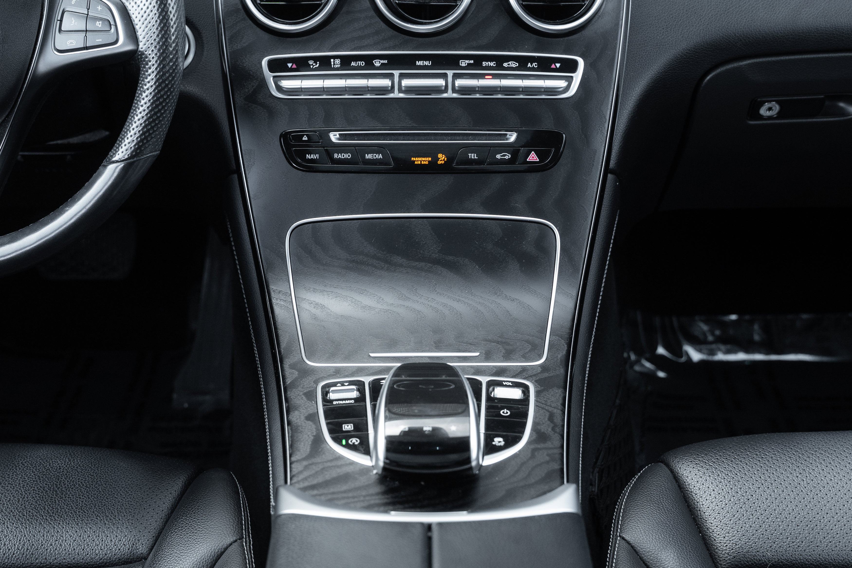 Used 2019 Mercedes-Benz GLC 300 4MATIC image 16