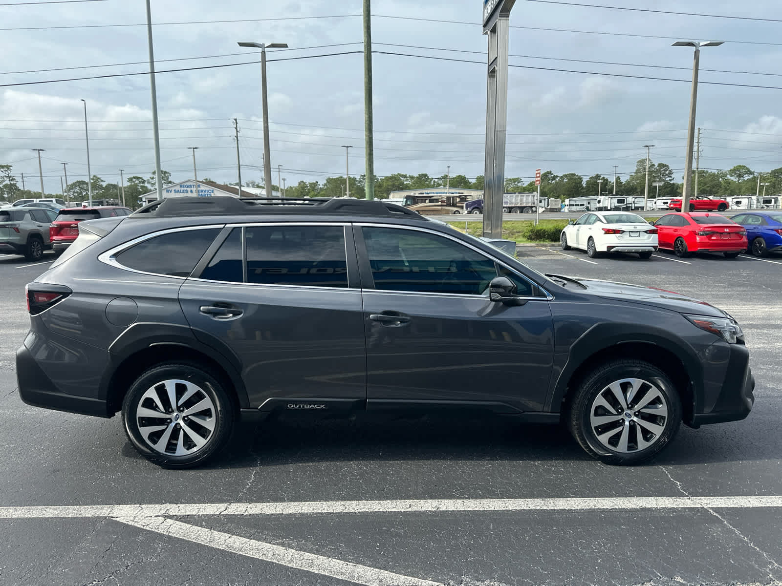 Used 2023 Subaru Outback Premium AWD/4WD image 6