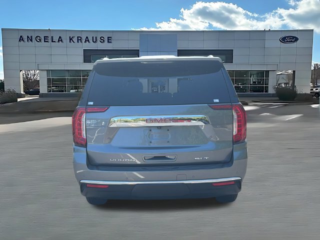 Used 2022 GMC Yukon XL SLT w/ SLT Premium Package RWD image 7