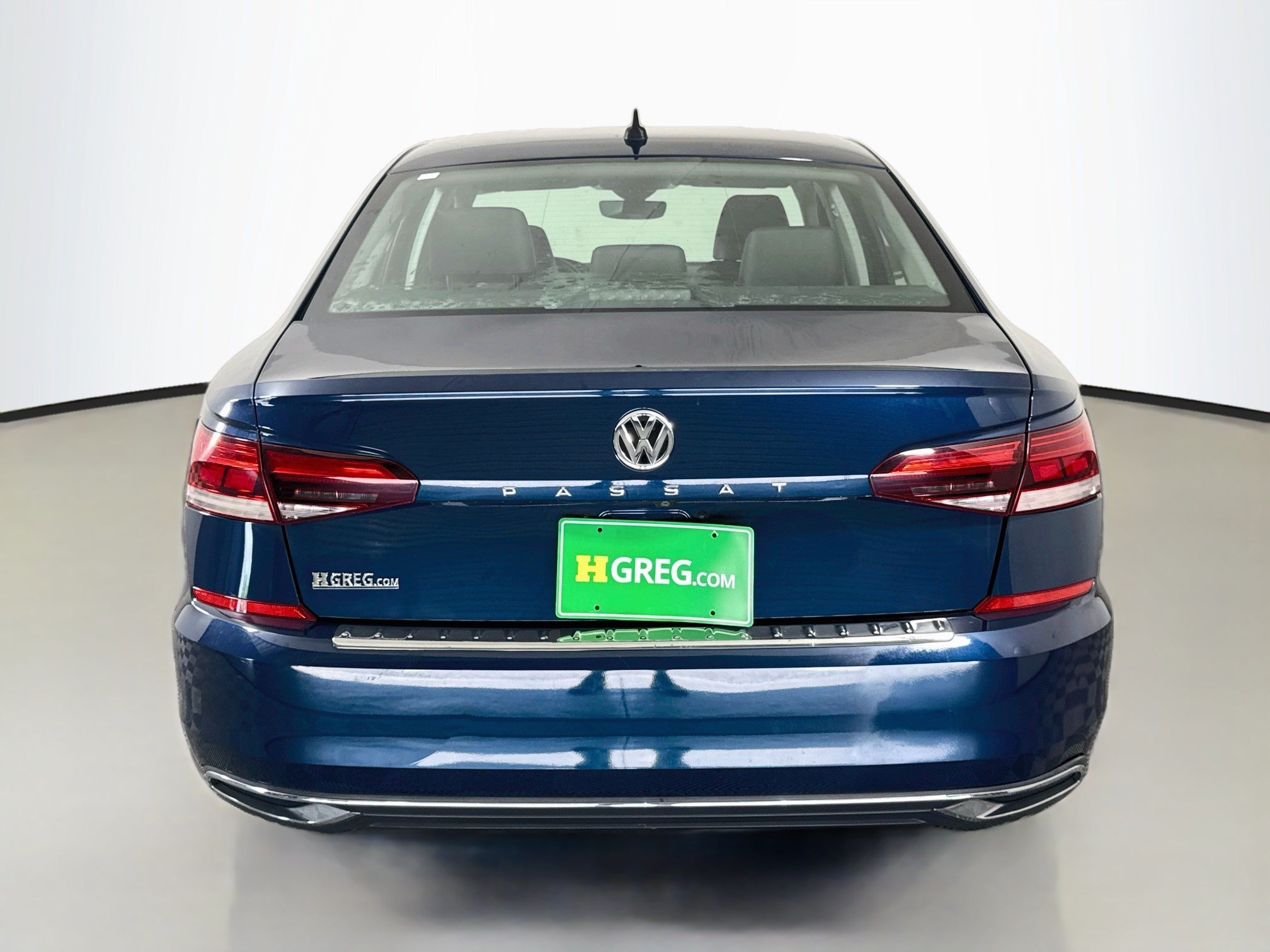 Used 2022 Volkswagen Passat 2.0T SE FWD image 8