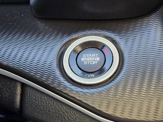 Used 2023 Jeep Grand Cherokee Laredo X image 17