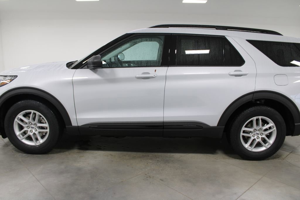 New 2026 Ford Explorer Active w/ Active Comfort Package image 5