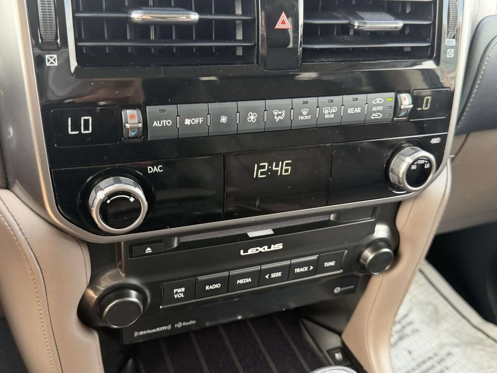 Used 2023 Lexus GX 460 Premium w/ Premium Package AWD/4WD image 31